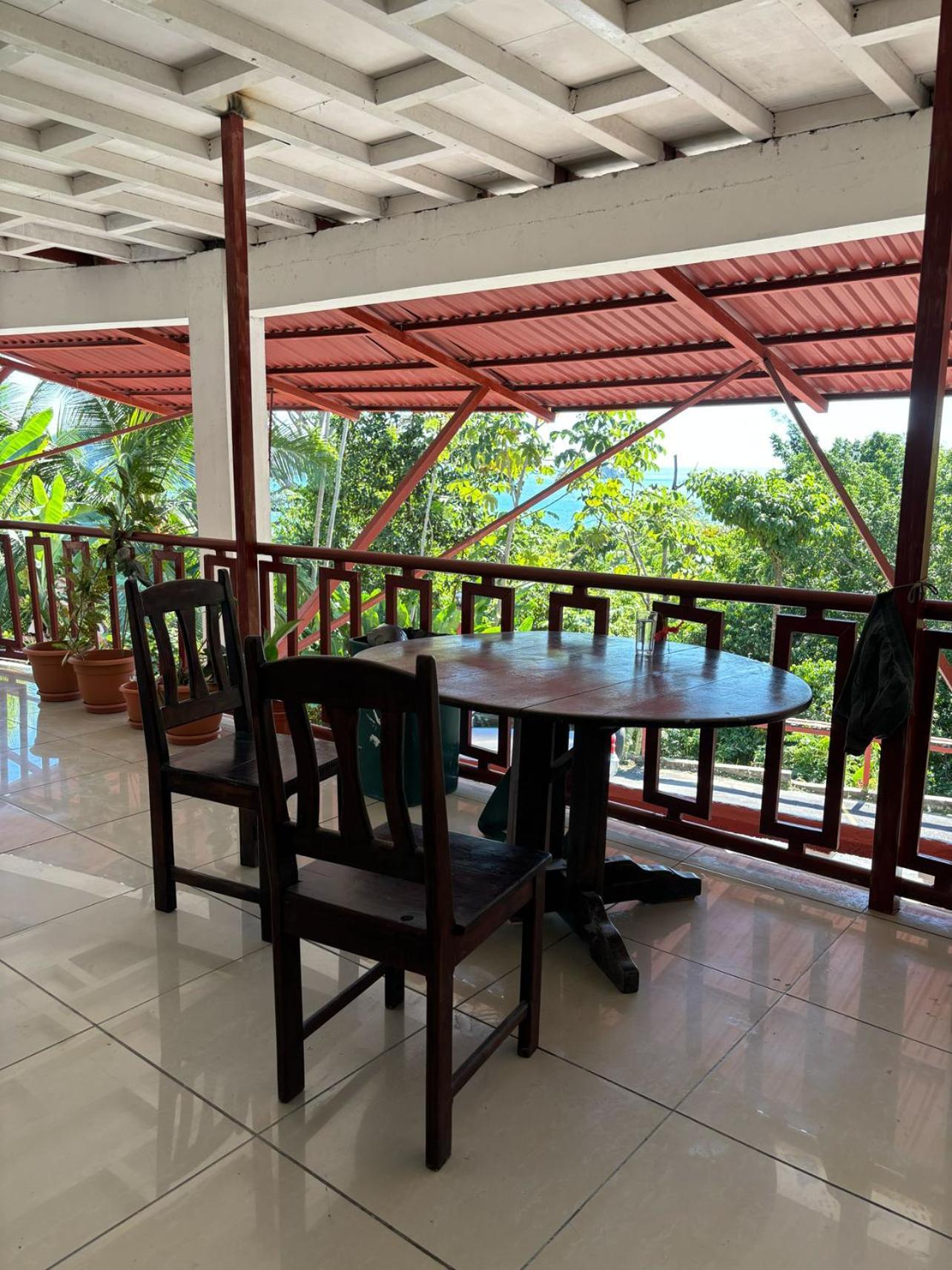 Hotel Coco Beach Manuel Antonio Bagian luar foto
