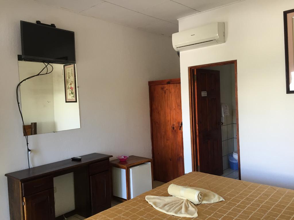 Hotel Coco Beach Manuel Antonio Bagian luar foto