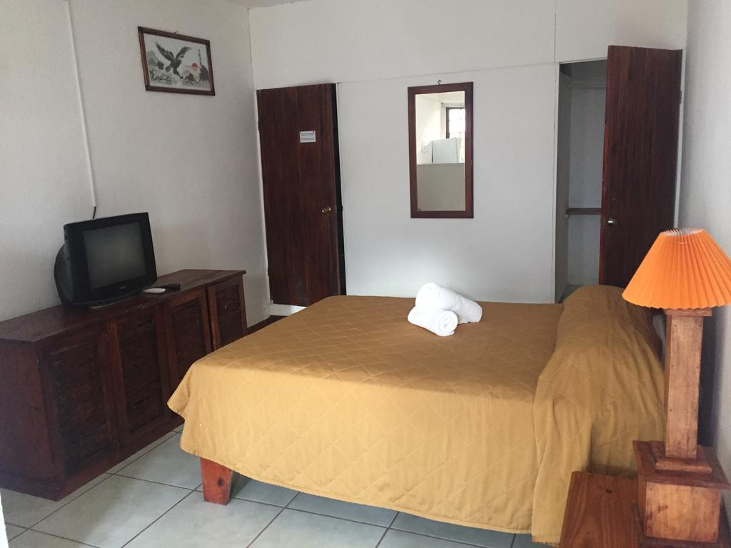 Hotel Coco Beach Manuel Antonio Bagian luar foto