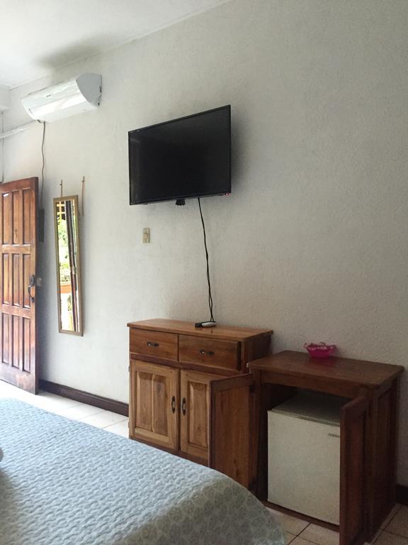 Hotel Coco Beach Manuel Antonio Bagian luar foto
