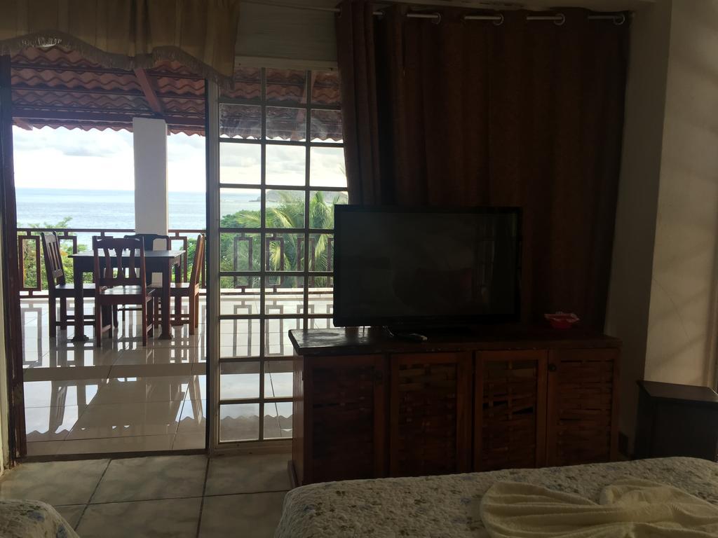 Hotel Coco Beach Manuel Antonio Bagian luar foto
