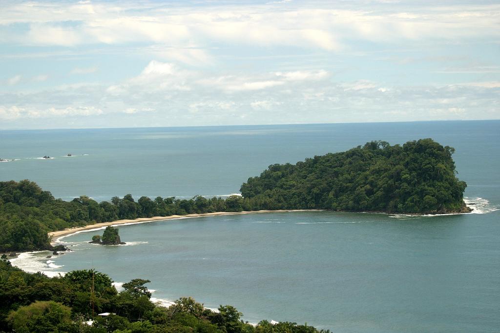 Hotel Coco Beach Manuel Antonio Bagian luar foto