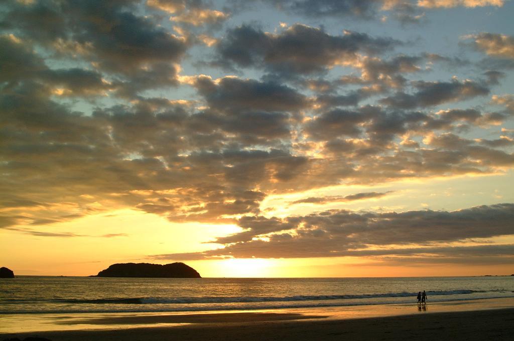 Hotel Coco Beach Manuel Antonio Bagian luar foto