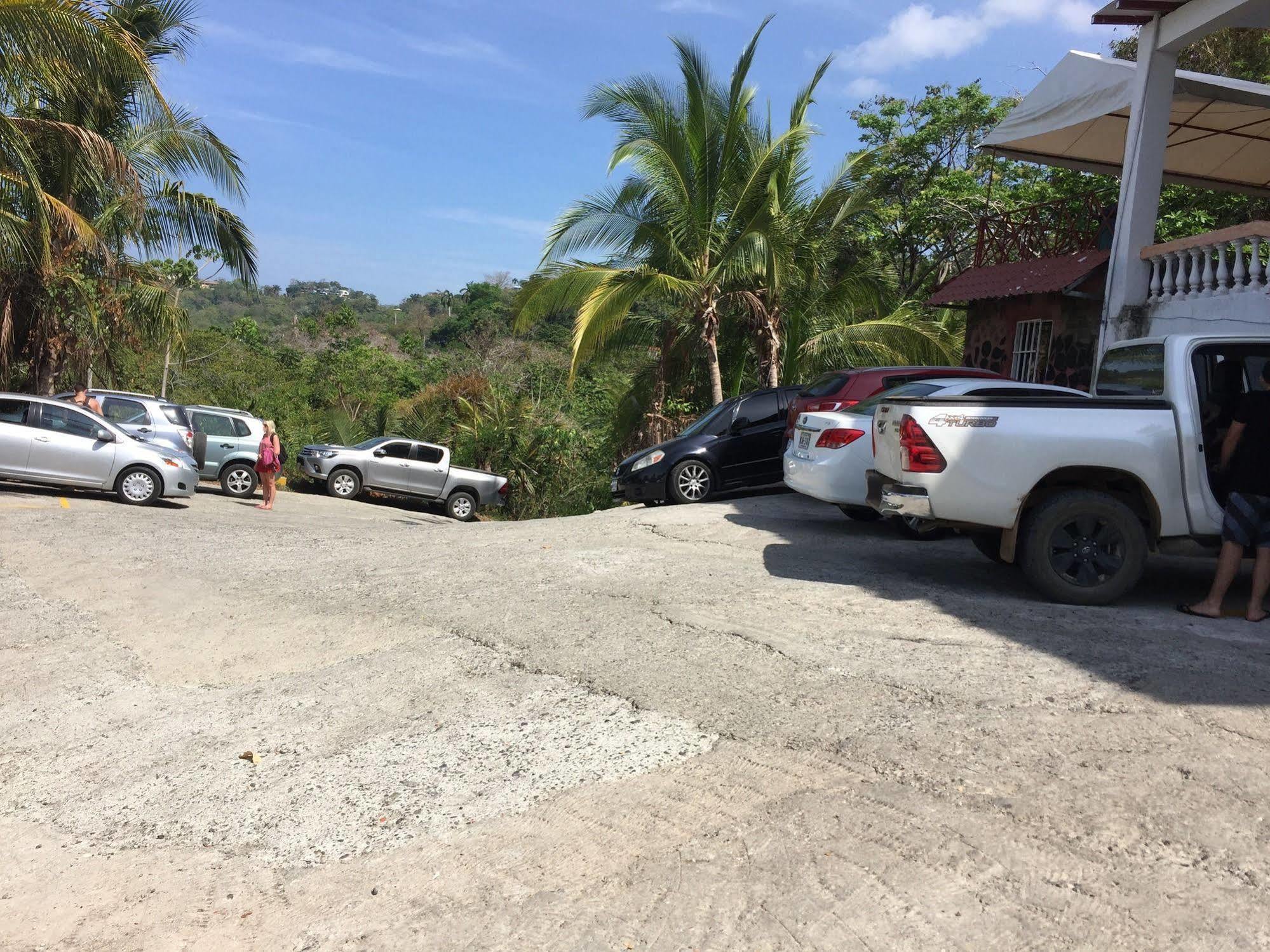 Hotel Coco Beach Manuel Antonio Bagian luar foto