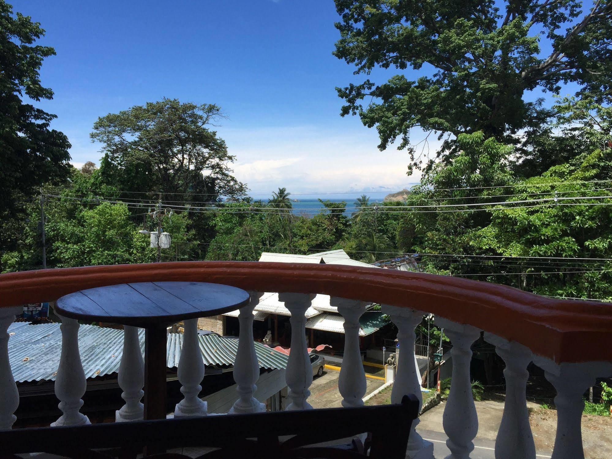 Hotel Coco Beach Manuel Antonio Bagian luar foto
